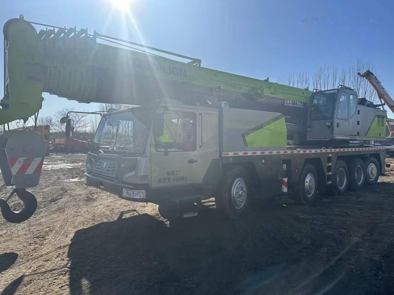 Zoomlion ZTC900V 90T 90ton 80ton 100ton - Mobile crane: picture 3 Zoomlion ZTC900V 90T 90ton 80ton 100ton - Mobile crane: picture 3