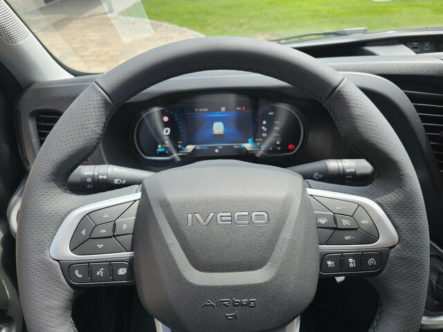 IVECO Daily 35S18HA8V DOKA Snoeks Mixto Hi-Matic 16m³ - Panel van, Crew cab van: picture 5 IVECO Daily 35S18HA8V DOKA Snoeks Mixto Hi-Matic 16m³ - Panel van, Crew cab van: picture 5