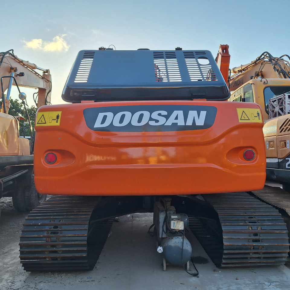 Leasing of  Doosan Dx225LC-9C  Crawler Excavator Doosan Dx225LC-9C  Crawler Excavator: picture 6