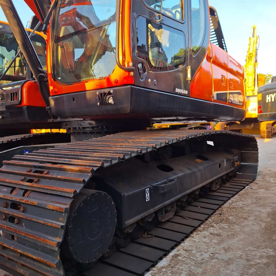 Doosan Dx225LC-9C Crawler Excavator - Crawler excavator: picture 2 Doosan Dx225LC-9C Crawler Excavator - Crawler excavator: picture 2