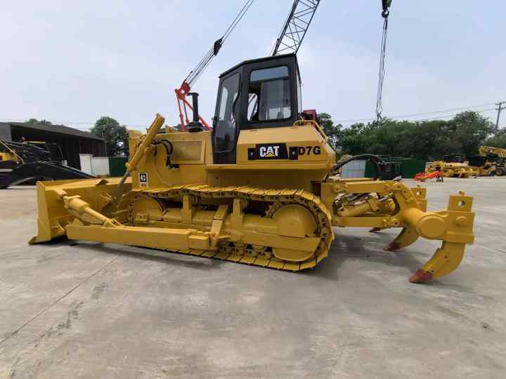 Good Performance High Quality Second Hand CAT D7G Bulldozer bulldozer used bulldozers in shanghai yard - Bulldozer: picture 5 Good Performance High Quality Second Hand CAT D7G Bulldozer bulldozer used bulldozers in shanghai yard - Bulldozer: picture 5