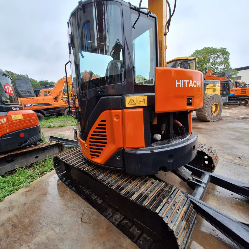 Hitachi ZX50U Excavator - Crawler excavator: picture 3 Hitachi ZX50U Excavator - Crawler excavator: picture 3