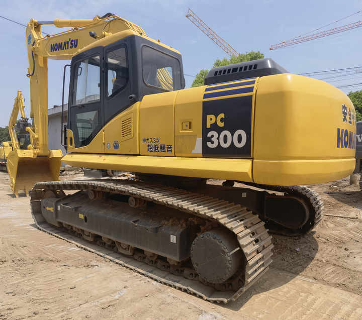 Hot Selling Japan Komatsu PC300-7 Excavators Crawler Excavator Used Pc300-7 at low Price for sale - Crawler excavator: picture 2 Hot Selling Japan Komatsu PC300-7 Excavators Crawler Excavator Used Pc300-7 at low Price for sale - Crawler excavator: picture 2