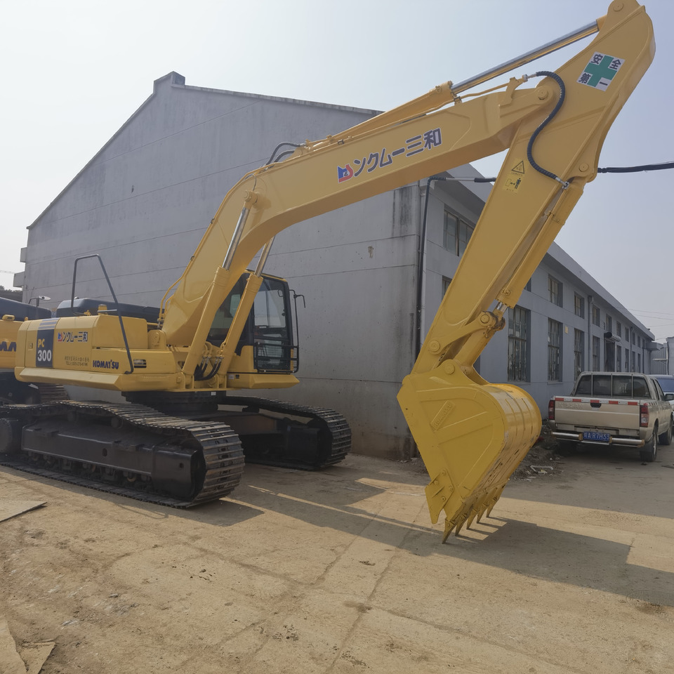Komatsu PC300-7 Excavator - Crawler excavator: picture 2 Komatsu PC300-7 Excavator - Crawler excavator: picture 2