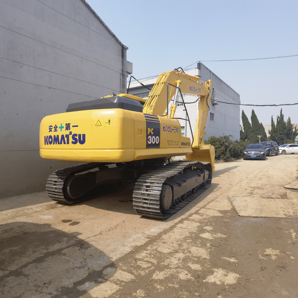 Komatsu PC300-7 Excavator - Crawler excavator: picture 3 Komatsu PC300-7 Excavator - Crawler excavator: picture 3