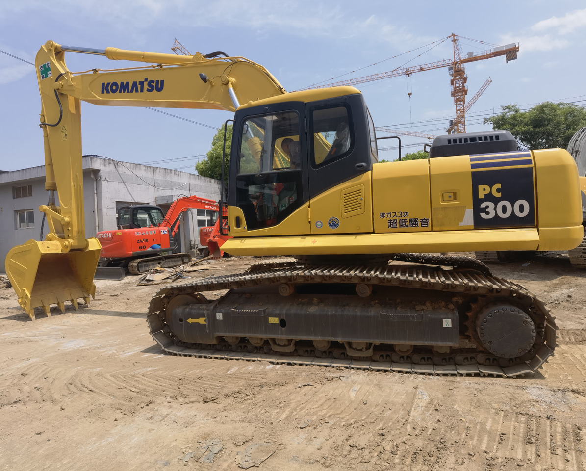 Komatsu PC300-7 Excavator - Crawler excavator: picture 1 Komatsu PC300-7 Excavator - Crawler excavator: picture 1
