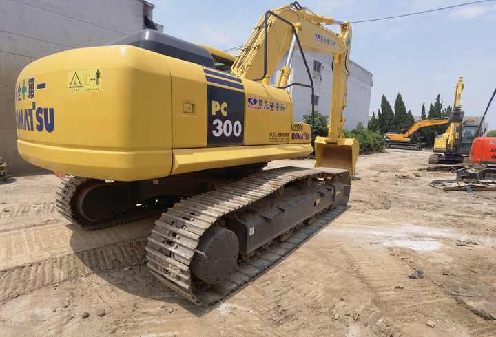 Komatsu PC350-7 excavator - Crawler excavator: picture 5 Komatsu PC350-7 excavator - Crawler excavator: picture 5