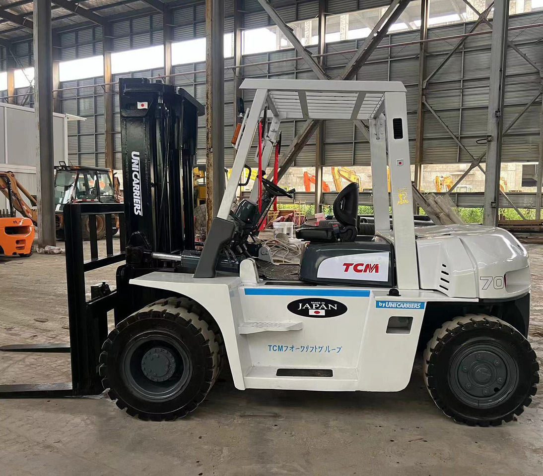 TCM FD70 Forklift - Diesel forklift: picture 2 TCM FD70 Forklift - Diesel forklift: picture 2