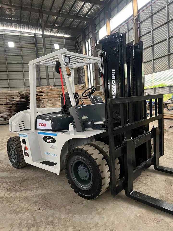 TCM FD70 Forklift - Diesel forklift: picture 3 TCM FD70 Forklift - Diesel forklift: picture 3