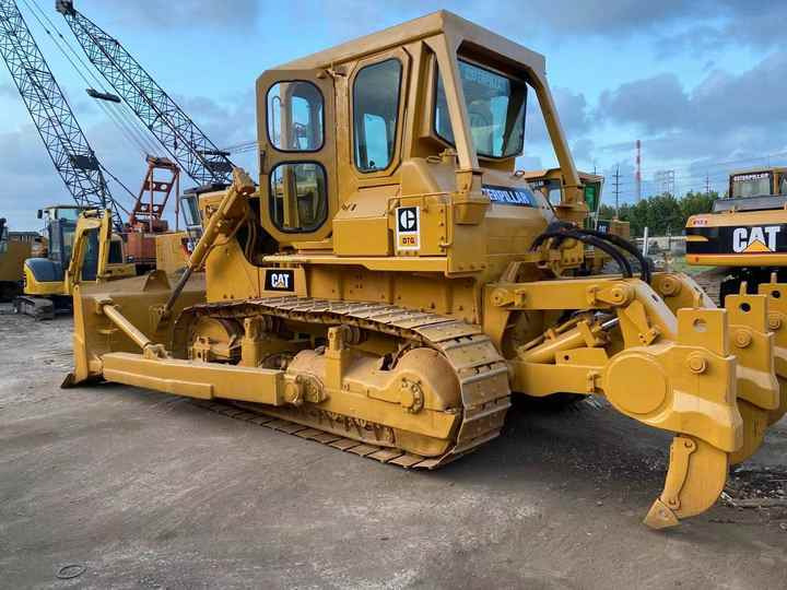Used Caterpillar Used Original CAT D7g Machine second hand Dozer Good perfomance Bulldozer Crawler on stock - Bulldozer: picture 2 Used Caterpillar Used Original CAT D7g Machine second hand Dozer Good perfomance Bulldozer Crawler on stock - Bulldozer: picture 2