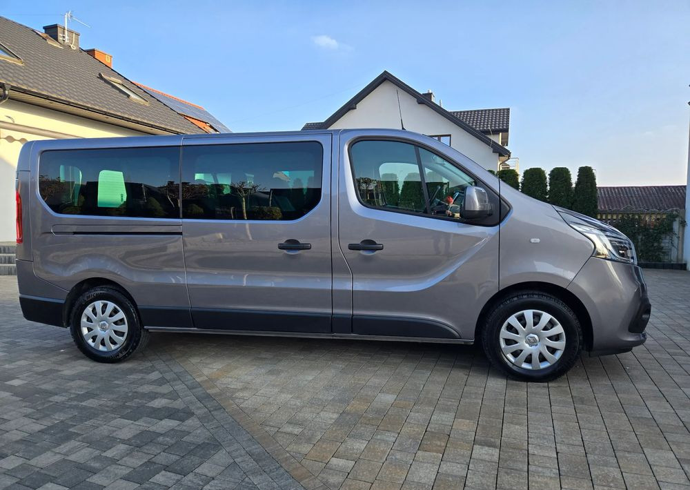 Renault Trafic Grand SpaceClass 2.0 dCi EDC - Minibus, People carrier: picture 5 Renault Trafic Grand SpaceClass 2.0 dCi EDC - Minibus, People carrier: picture 5