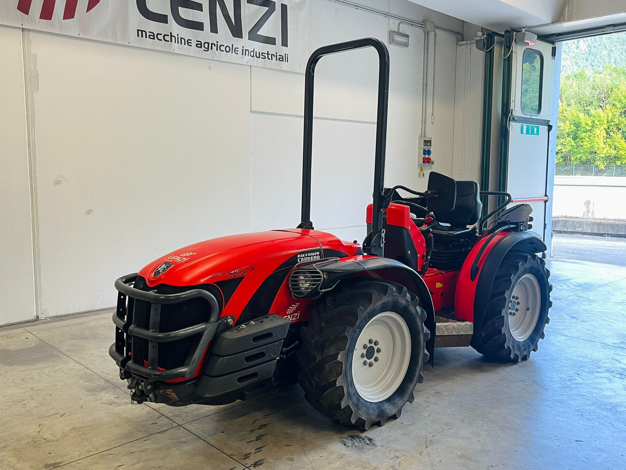 ANTONIO CARRARO SRH 9800 - Farm tractor: picture 2 ANTONIO CARRARO SRH 9800 - Farm tractor: picture 2