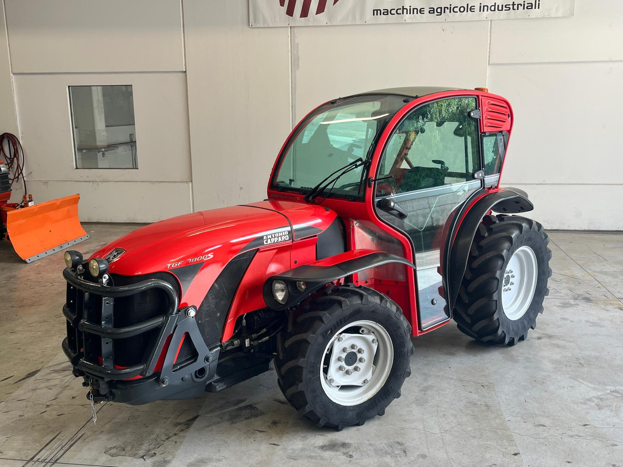 ANTONIO CARRARO TGF 7800S - Farm tractor: picture 2 ANTONIO CARRARO TGF 7800S - Farm tractor: picture 2