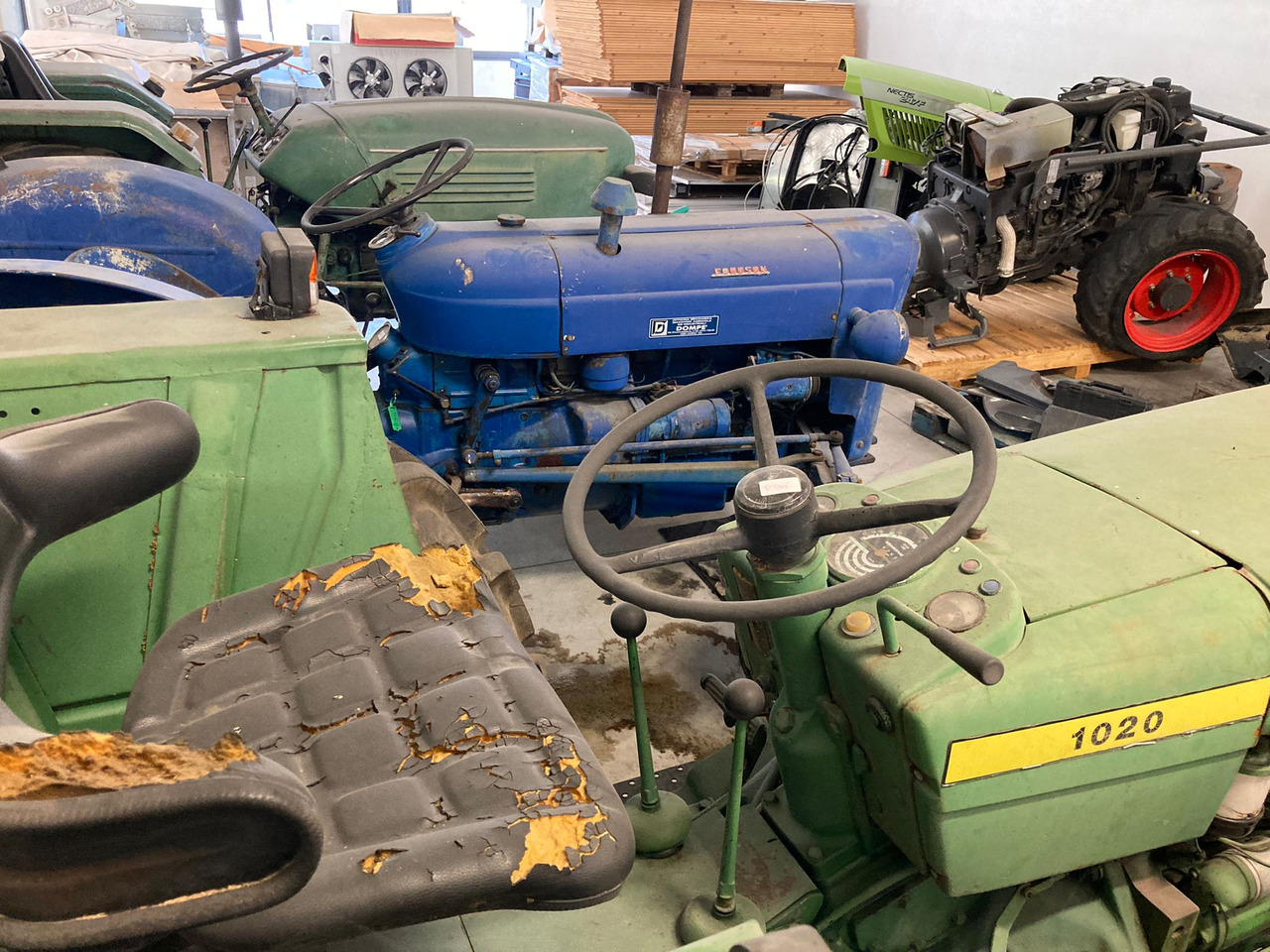 JOHN DEERE 1020 - Farm tractor: picture 2 JOHN DEERE 1020 - Farm tractor: picture 2