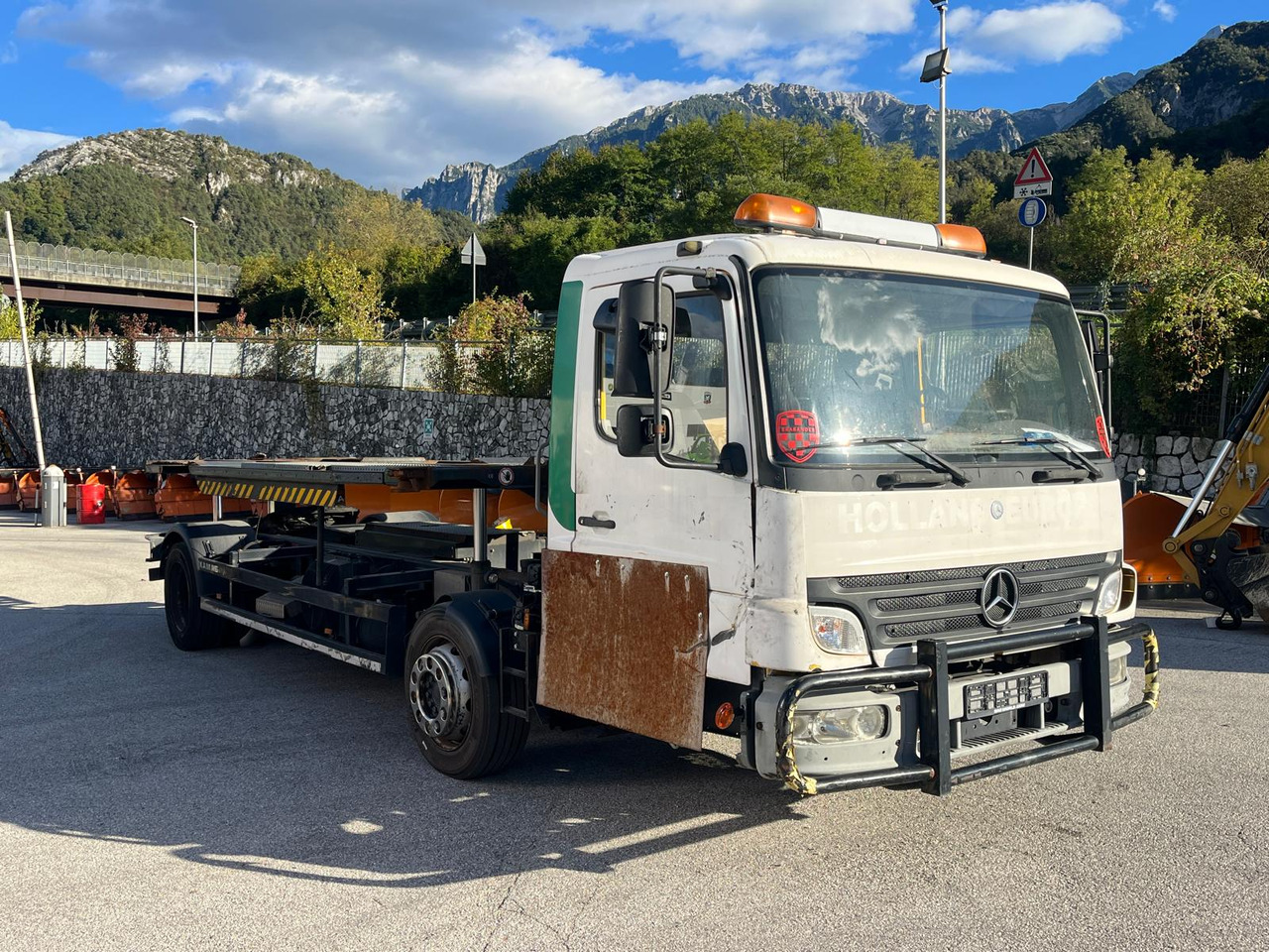 MERCEDES-BENZ KAMAG - Container transporter/ Swap body truck: picture 4 MERCEDES-BENZ KAMAG - Container transporter/ Swap body truck: picture 4