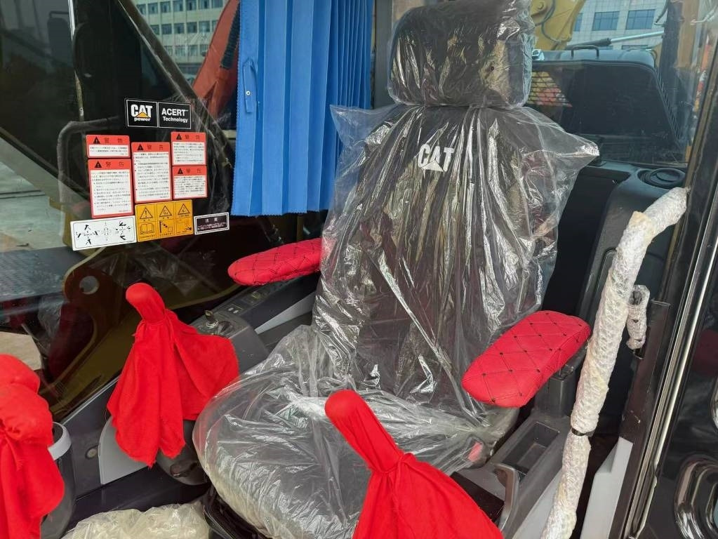 CAT 320 D - Crawler excavator: picture 3 CAT 320 D - Crawler excavator: picture 3