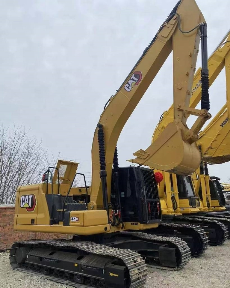 CAT 323 - Crawler excavator: picture 5 CAT 323 - Crawler excavator: picture 5