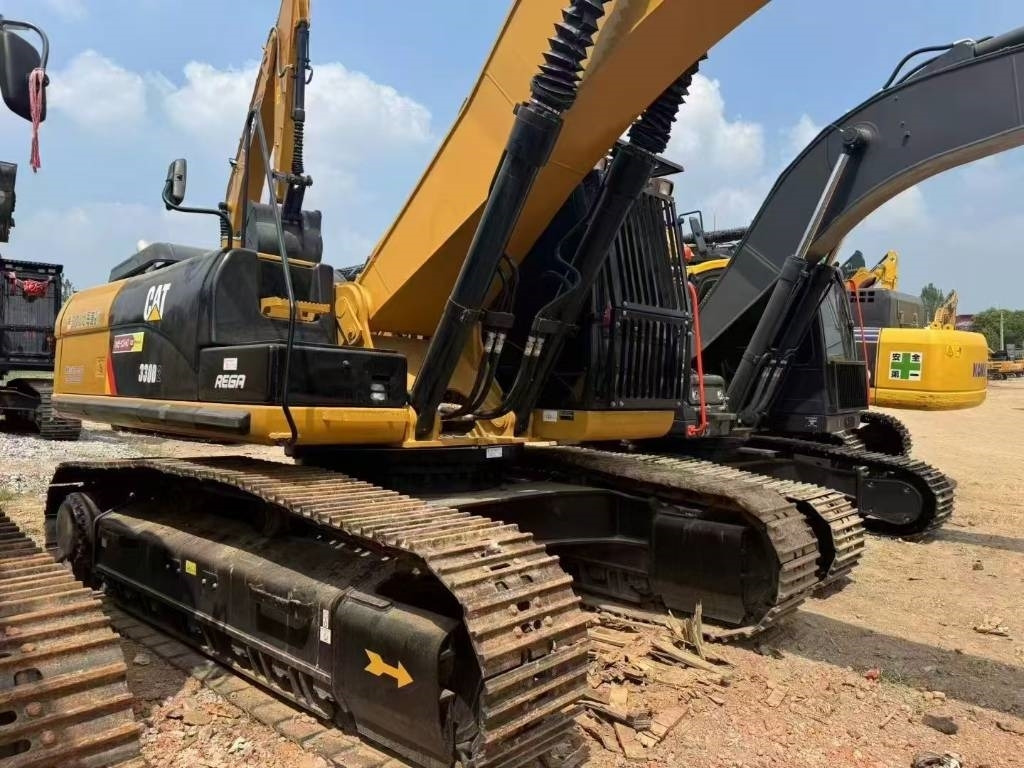 CAT 330 D L  - Crawler excavator: picture 2 CAT 330 D L  - Crawler excavator: picture 2
