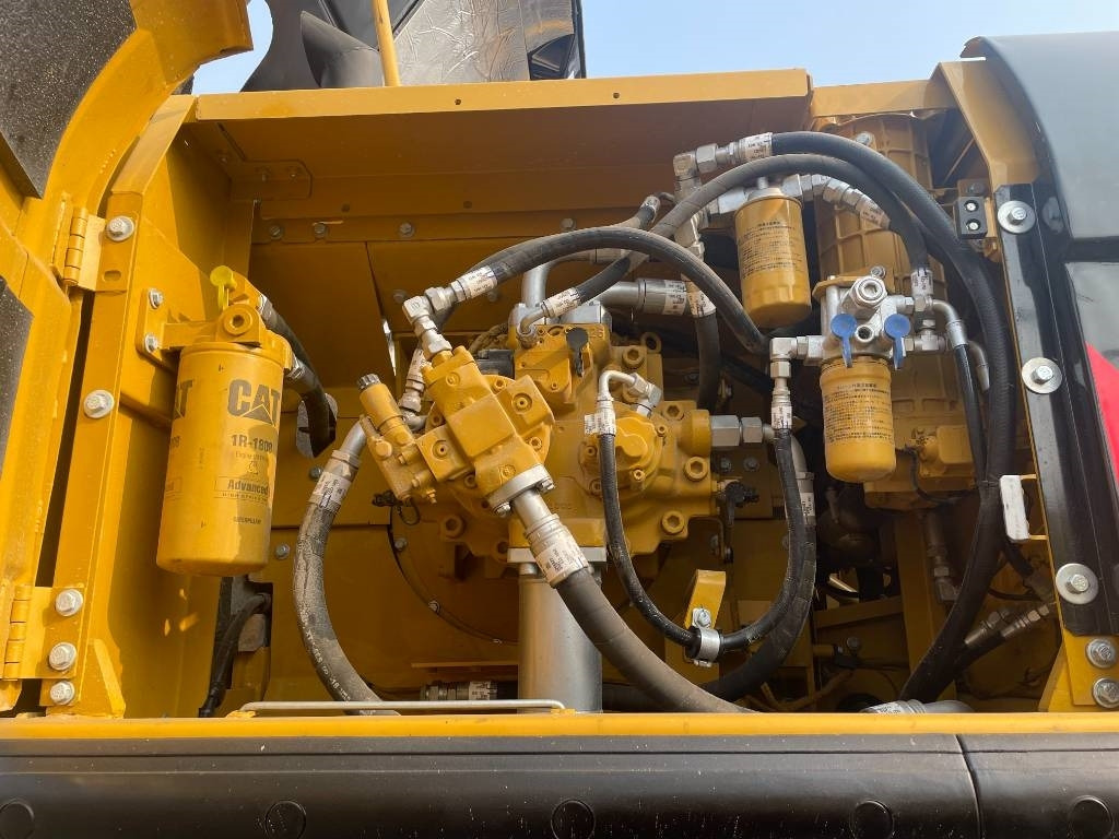 CAT 340 - Crawler excavator: picture 5 CAT 340 - Crawler excavator: picture 5