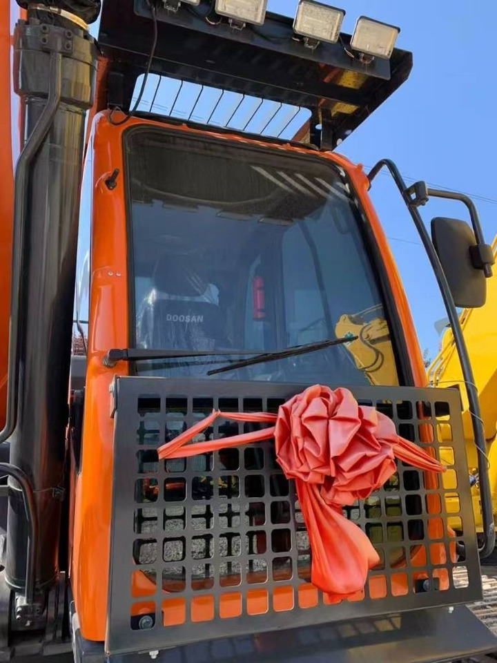 Doosan 300-7 - Crawler excavator: picture 3 Doosan 300-7 - Crawler excavator: picture 3