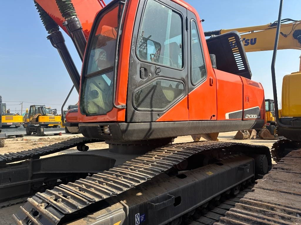 Doosan 300-7 - Crawler excavator: picture 3 Doosan 300-7 - Crawler excavator: picture 3
