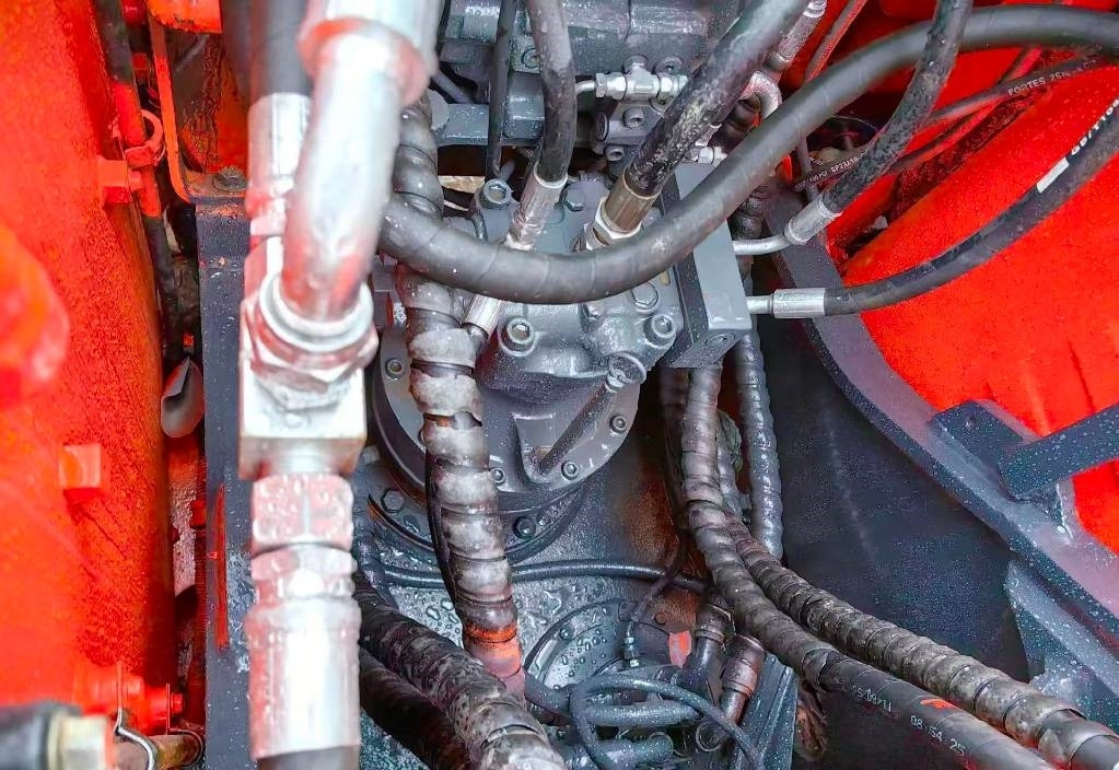 Doosan DX 140 - Crawler excavator: picture 4 Doosan DX 140 - Crawler excavator: picture 4