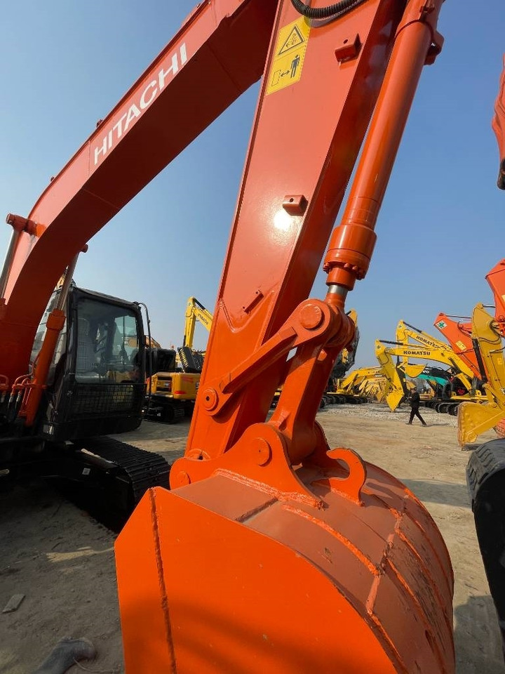 Hitachi ZX 130 - Crawler excavator: picture 3 Hitachi ZX 130 - Crawler excavator: picture 3