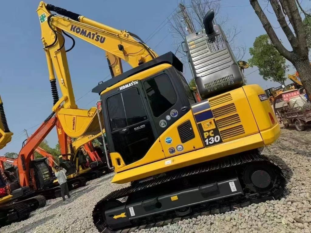 Komatsu PC 130  - Crawler excavator: picture 1 Komatsu PC 130  - Crawler excavator: picture 1