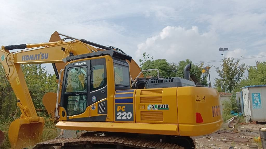 Komatsu PC 220-7 - Crawler excavator: picture 1 Komatsu PC 220-7 - Crawler excavator: picture 1