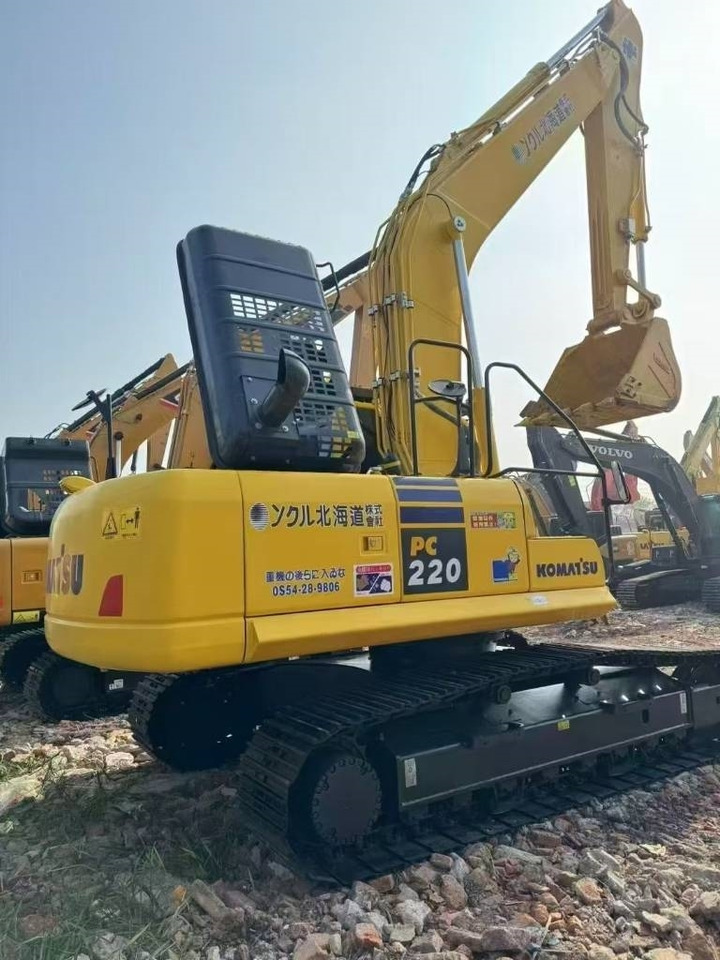Komatsu PC 220-8 - Crawler excavator: picture 5 Komatsu PC 220-8 - Crawler excavator: picture 5