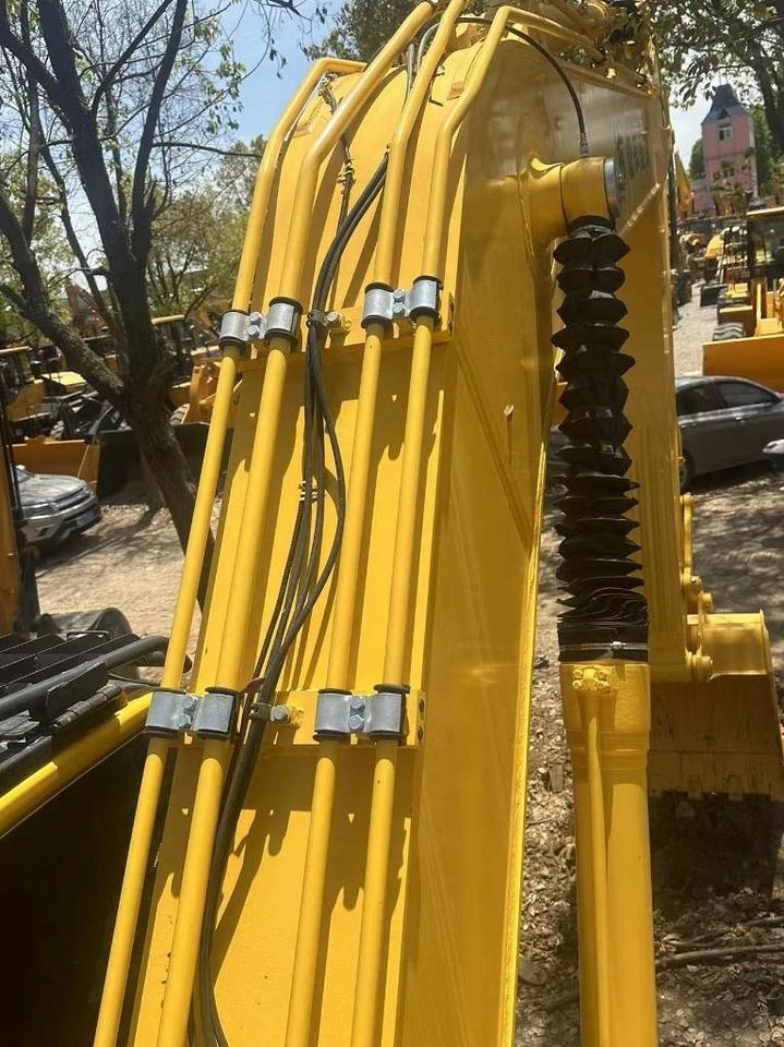 Leasing of Komatsu PC 240 LC-8  Komatsu PC 240 LC-8: picture 12