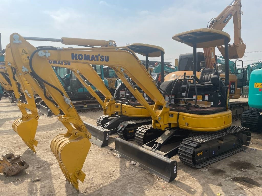 Komatsu PC 30 - Mini excavator: picture 1 Komatsu PC 30 - Mini excavator: picture 1