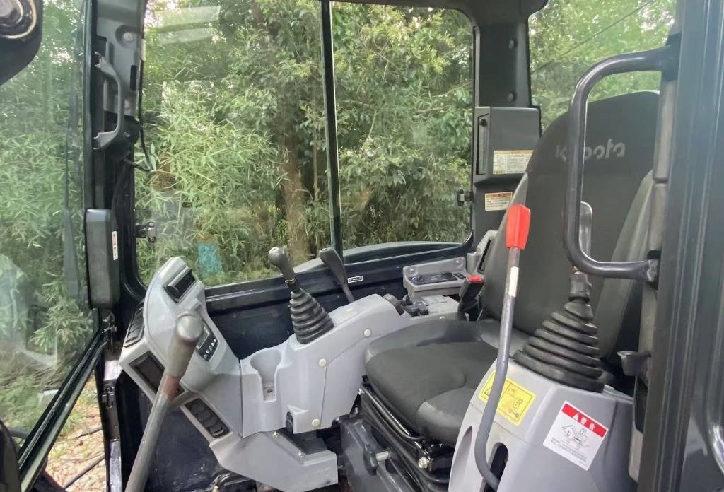 Kubota 165 - Crawler excavator: picture 4 Kubota 165 - Crawler excavator: picture 4