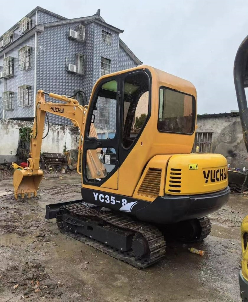 Yuchai YC 35 - Mini excavator: picture 3 Yuchai YC 35 - Mini excavator: picture 3