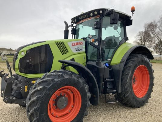 Claas AXION 820 CEBIS - Farm tractor: picture 1 Claas AXION 820 CEBIS - Farm tractor: picture 1