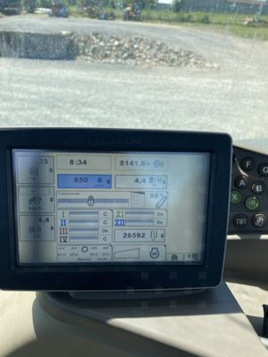 Farm tractor John Deere 6210R AUTOPOWER: picture 7
