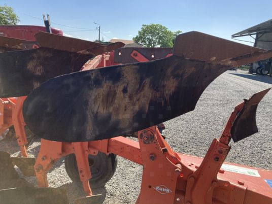 Kuhn MULTIMASTER 121 - Plough: picture 5 Kuhn MULTIMASTER 121 - Plough: picture 5