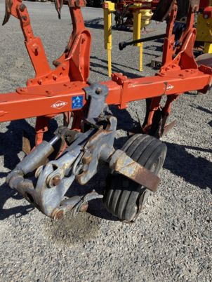 Kuhn MULTIMASTER 121 - Plough: picture 2 Kuhn MULTIMASTER 121 - Plough: picture 2