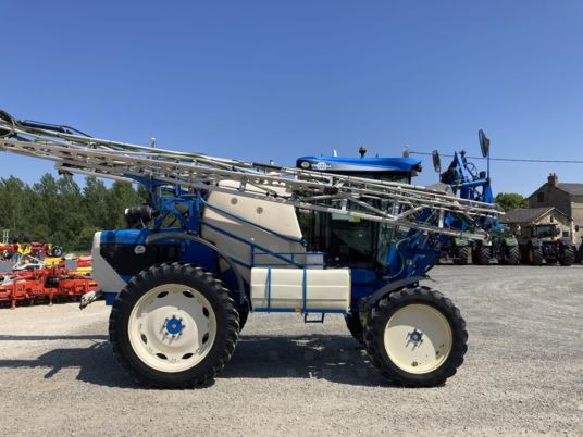 Matrot HELLIOS M24D - Self-propelled sprayer: picture 4 Matrot HELLIOS M24D - Self-propelled sprayer: picture 4