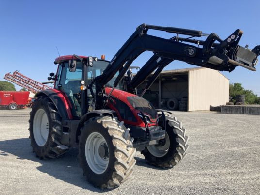 Valtra G105 - Farm tractor: picture 3 Valtra G105 - Farm tractor: picture 3