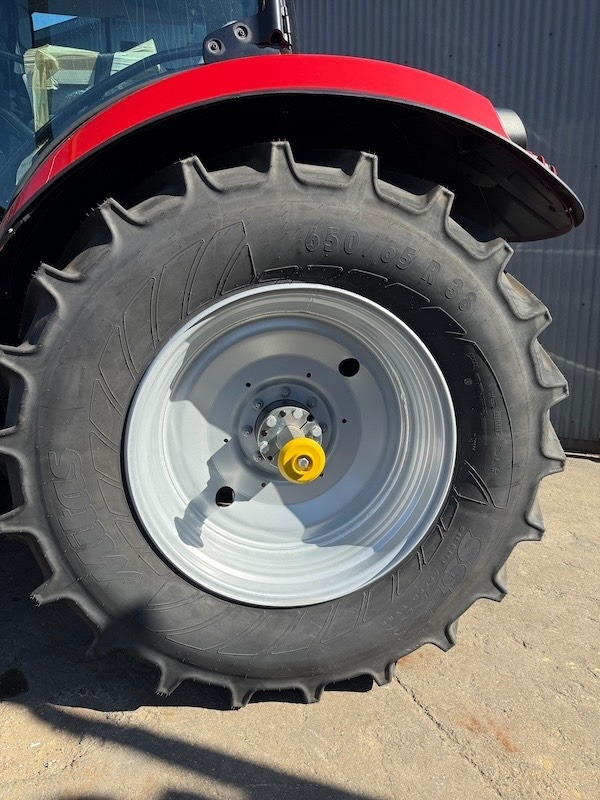 Case IH Maxxum 145 - Farm tractor: picture 4 Case IH Maxxum 145 - Farm tractor: picture 4