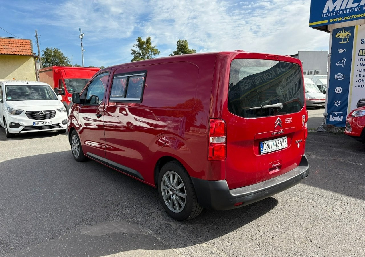 Citroen Jumpy II Jumpy 1.6HDI 115KM Klima A La Kamper 3 osobowy 2016 - Car: picture 4 Citroen Jumpy II Jumpy 1.6HDI 115KM Klima A La Kamper 3 osobowy 2016 - Car: picture 4