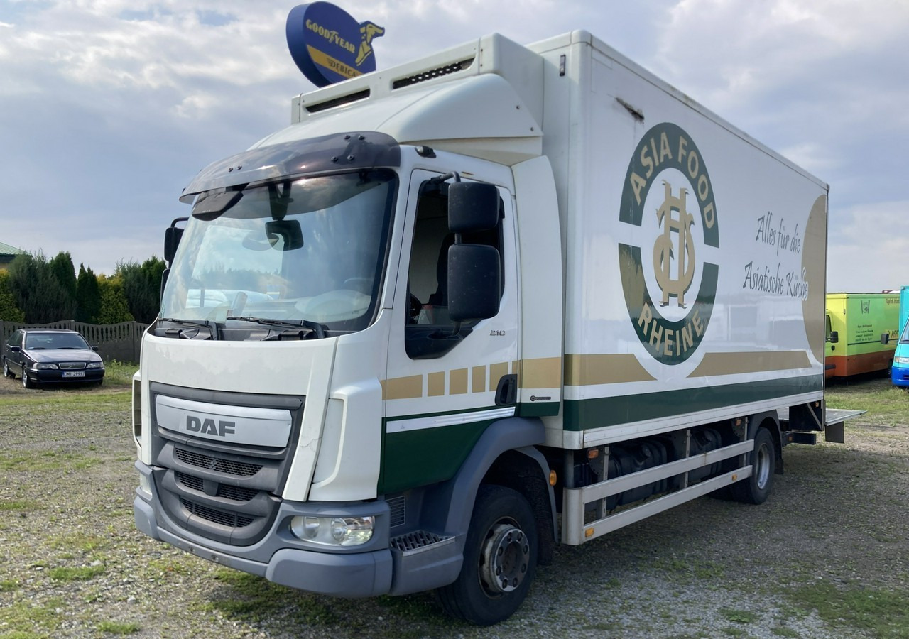 DAF Inny DAF DAF LF210FA Chłodnia Konvekta Hydro klapa 2014 - Refrigerated delivery van: picture 1 DAF Inny DAF DAF LF210FA Chłodnia Konvekta Hydro klapa 2014 - Refrigerated delivery van: picture 1