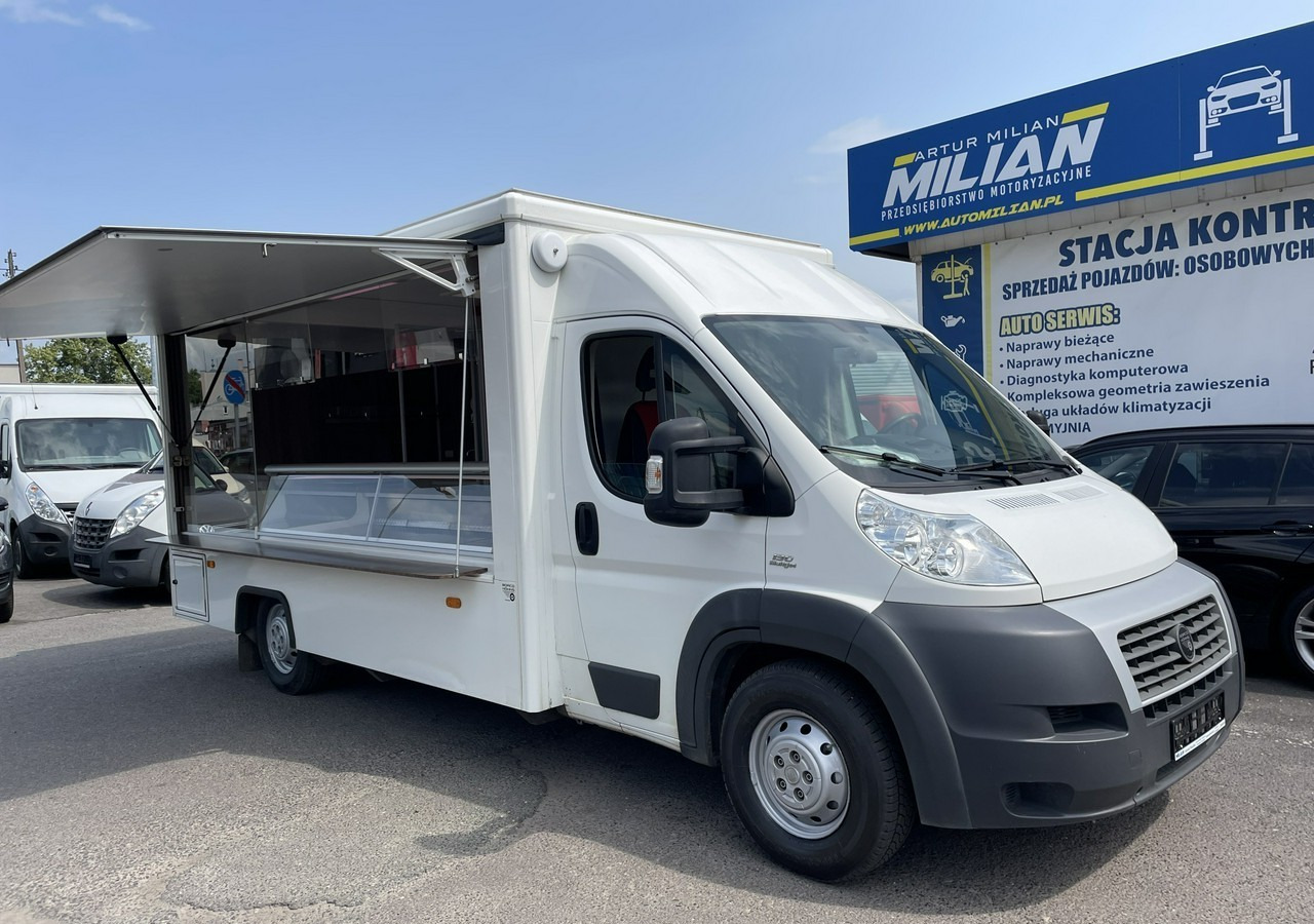 Fiat Ducato Autosklep Gastronomiczny Food Truck Foodtruck sklep W-zasil 2015 - Food truck: picture 5 Fiat Ducato Autosklep Gastronomiczny Food Truck Foodtruck sklep W-zasil 2015 - Food truck: picture 5