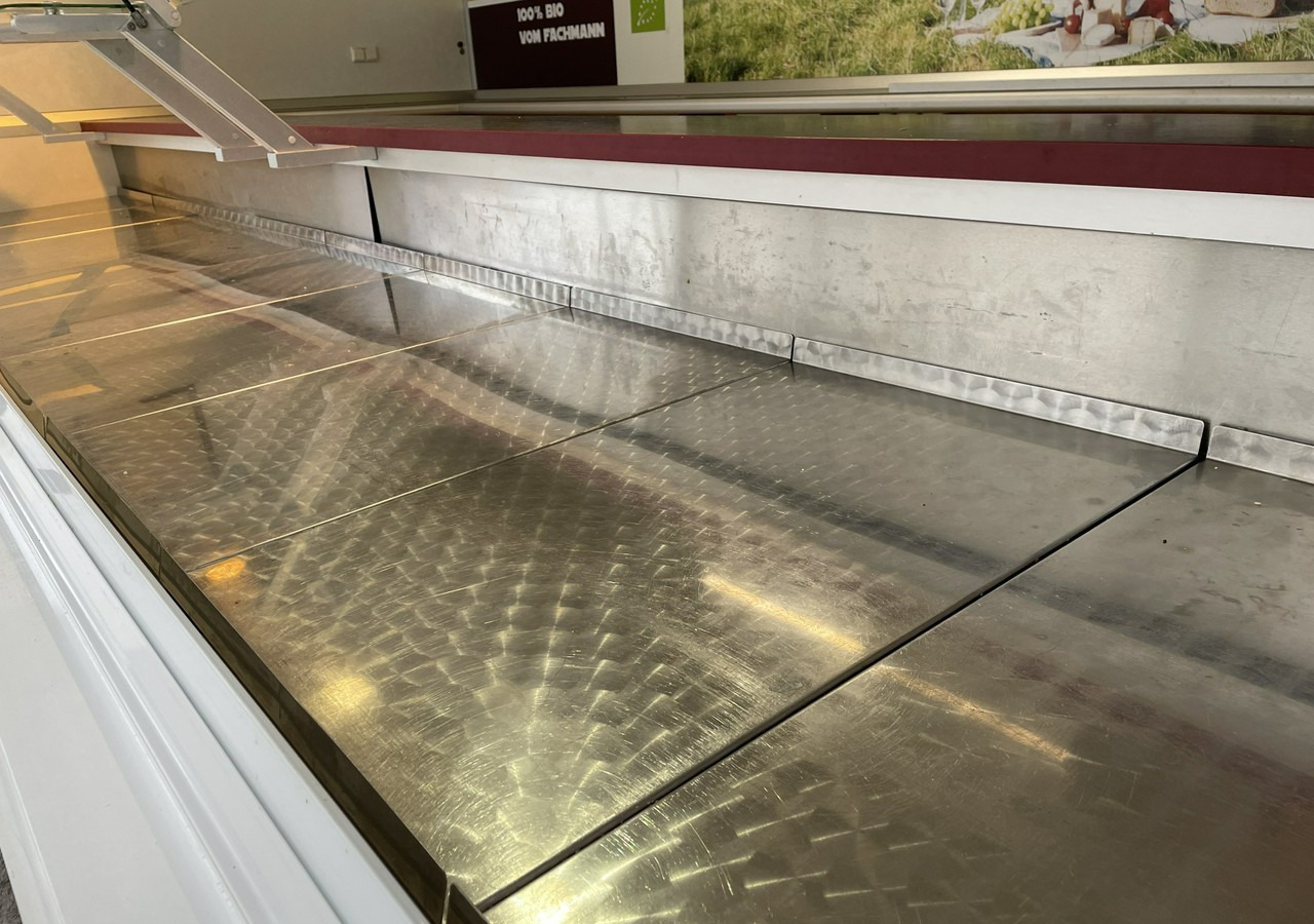 Fiat Ducato Autosklep przyczepa Gastronomiczny Food Truck Foodtruck sklep Borco - Food trailer: picture 3 Fiat Ducato Autosklep przyczepa Gastronomiczny Food Truck Foodtruck sklep Borco - Food trailer: picture 3