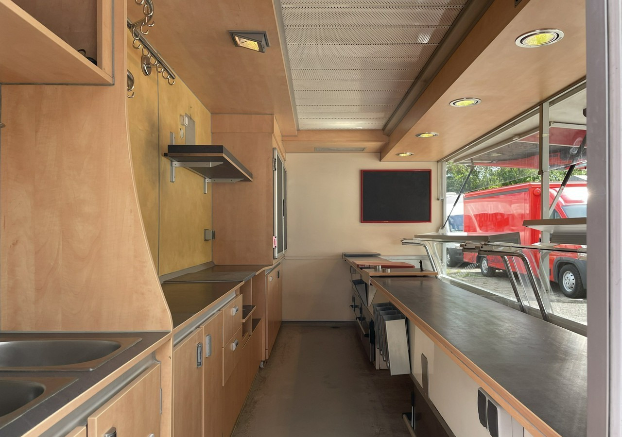 Fiat Ducato Autosklep wędlin Gastronomiczny Food Truck Foodtruck Sklep Borco - Food truck: picture 3 Fiat Ducato Autosklep wędlin Gastronomiczny Food Truck Foodtruck Sklep Borco - Food truck: picture 3