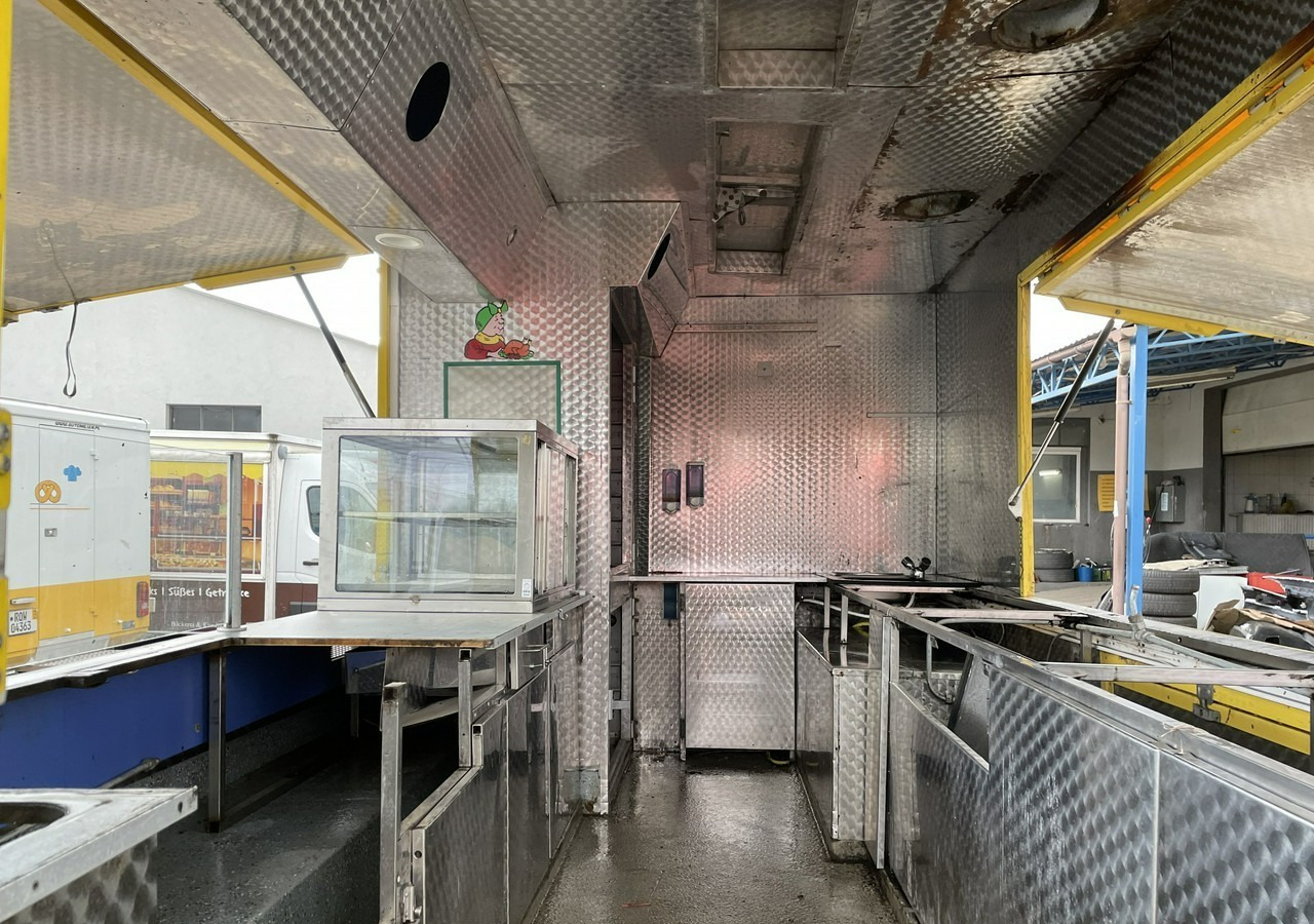 Fiat Ducato Ducato Autogrill Gastronomiczny Food Truck Foodtruck sklep bar 2009 - Food truck: picture 5 Fiat Ducato Ducato Autogrill Gastronomiczny Food Truck Foodtruck sklep bar 2009 - Food truck: picture 5