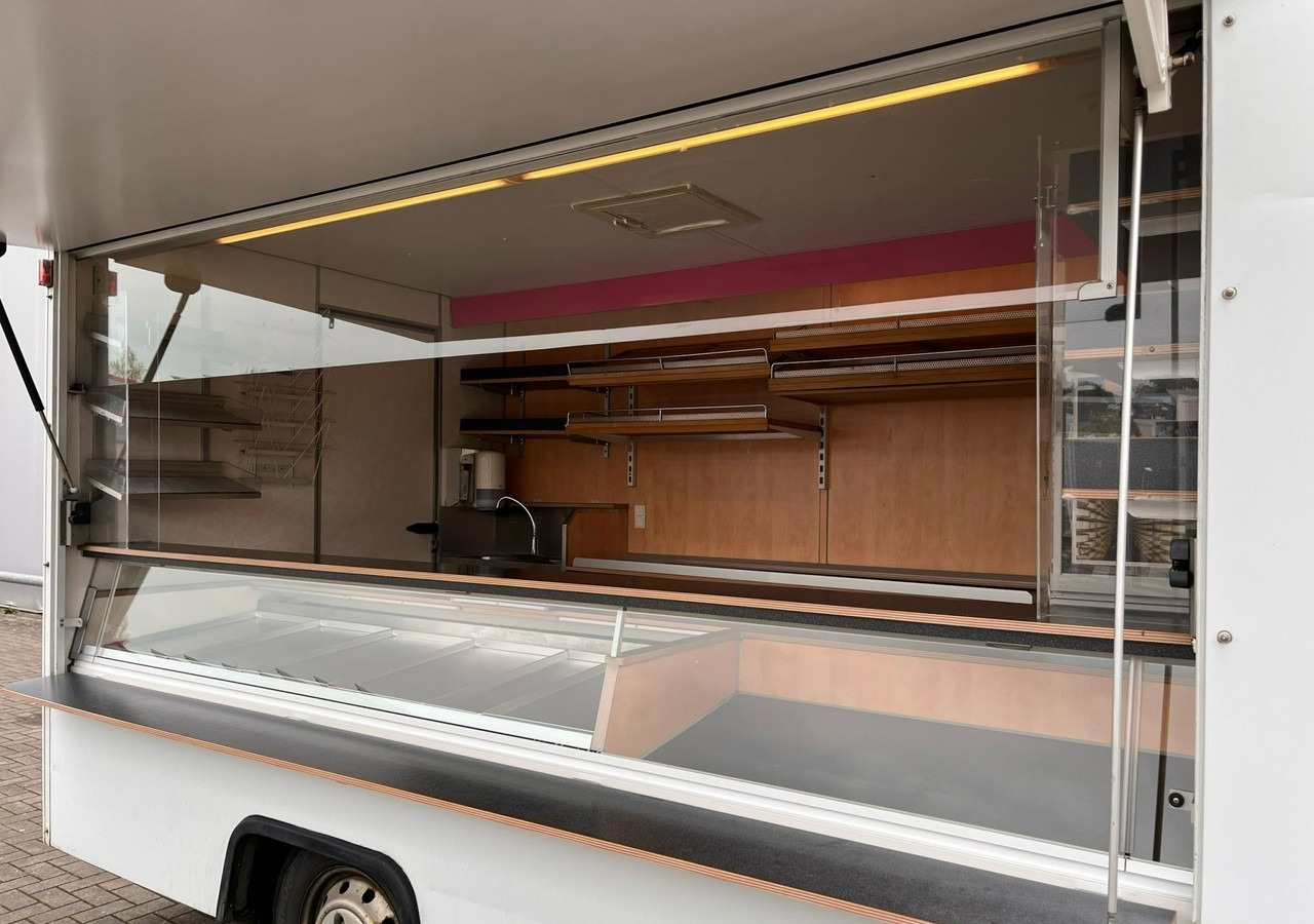 Fiat Ducato Ducato Autosklep Gastronomiczny Food Truck Foodtruck sklep Borco 200 - Food truck: picture 2 Fiat Ducato Ducato Autosklep Gastronomiczny Food Truck Foodtruck sklep Borco 200 - Food truck: picture 2
