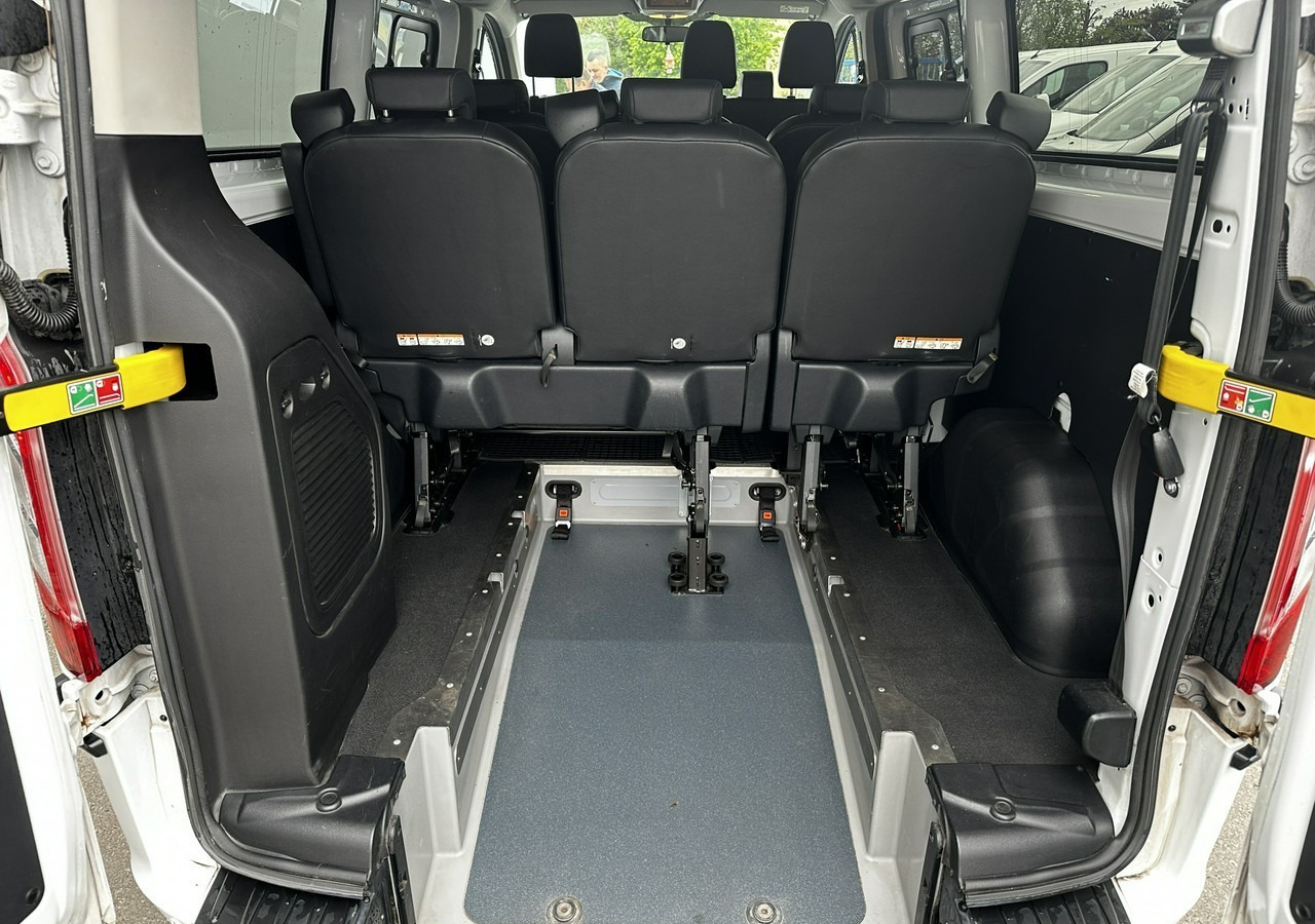 Ford Transit Custom Custom do przewozu Niepełnosprawnych inwalida rampa Model 2021 PFRO - People carrier: picture 3 Ford Transit Custom Custom do przewozu Niepełnosprawnych inwalida rampa Model 2021 PFRO - People carrier: picture 3