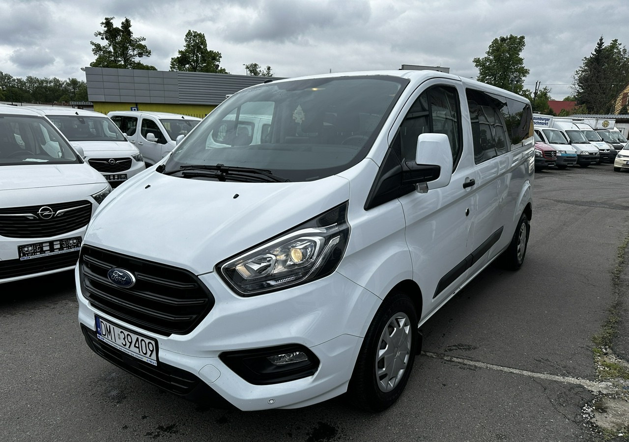 Ford Transit Custom Custom do przewozu Niepełnosprawnych inwalida rampa Model 2021 PFRO - People carrier: picture 2 Ford Transit Custom Custom do przewozu Niepełnosprawnych inwalida rampa Model 2021 PFRO - People carrier: picture 2